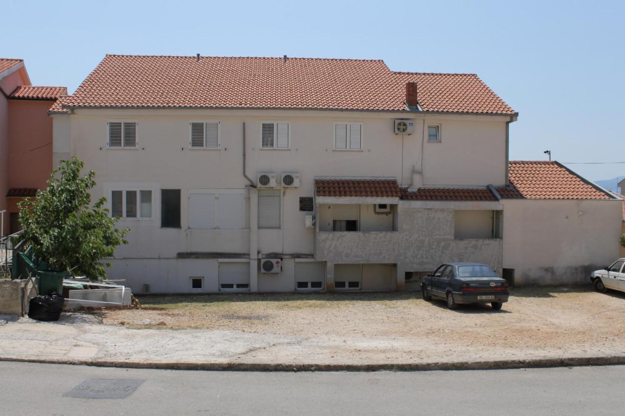6696a * Makarska